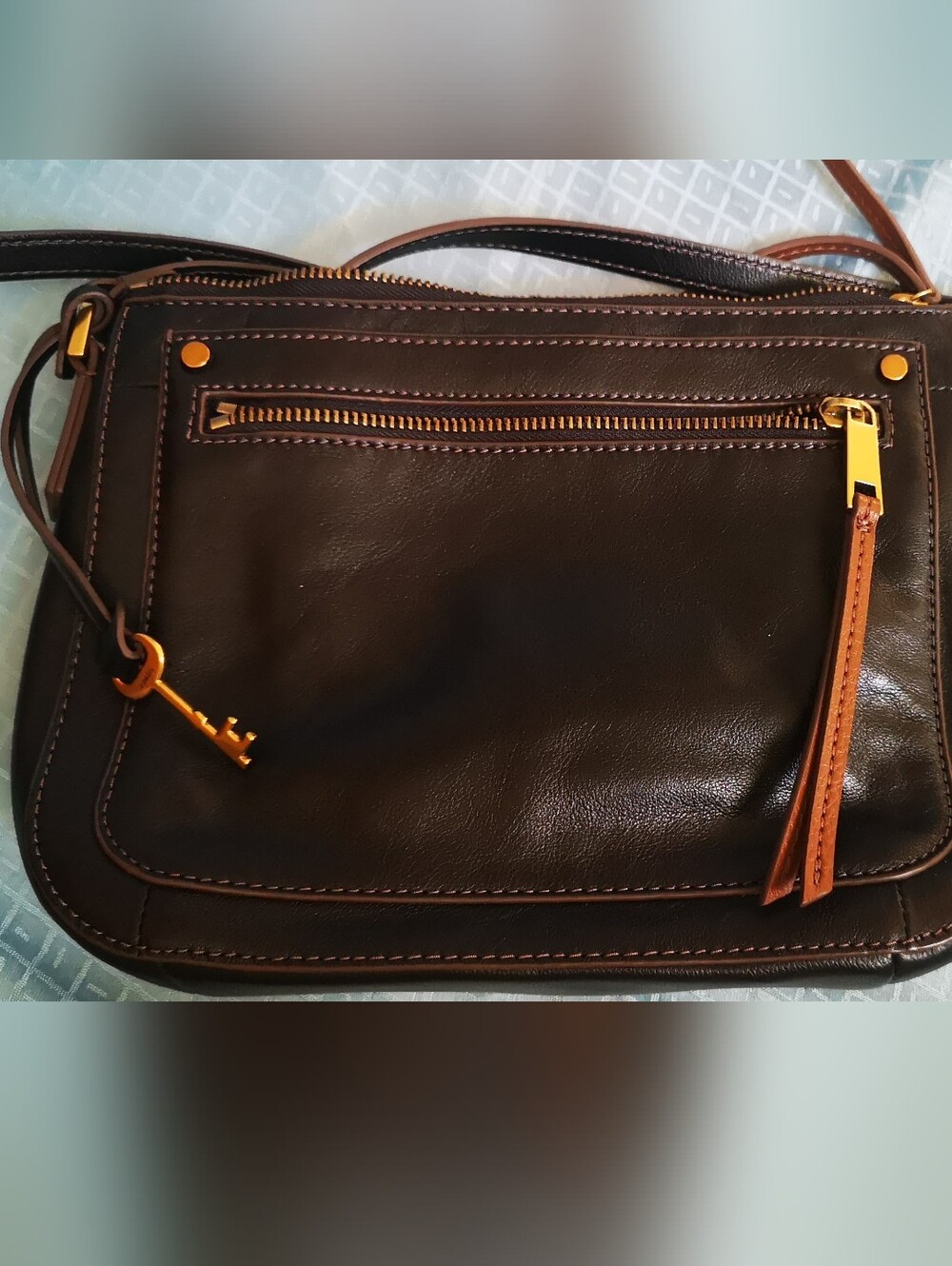 Fossil Farah crossbody NWOT